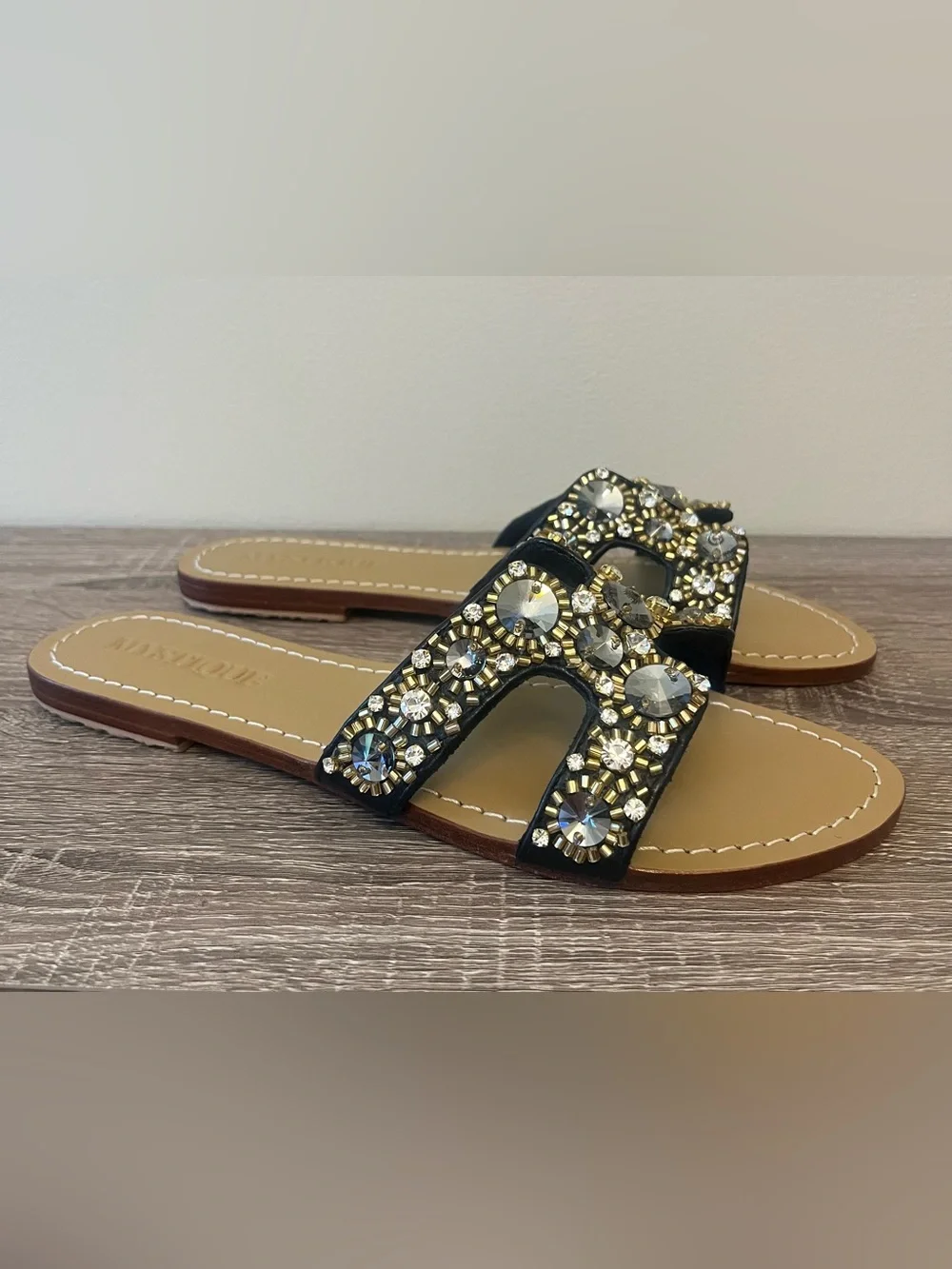 NEW $250 Mystique Ajex Jeweled Slide Sandals Women's Size 11